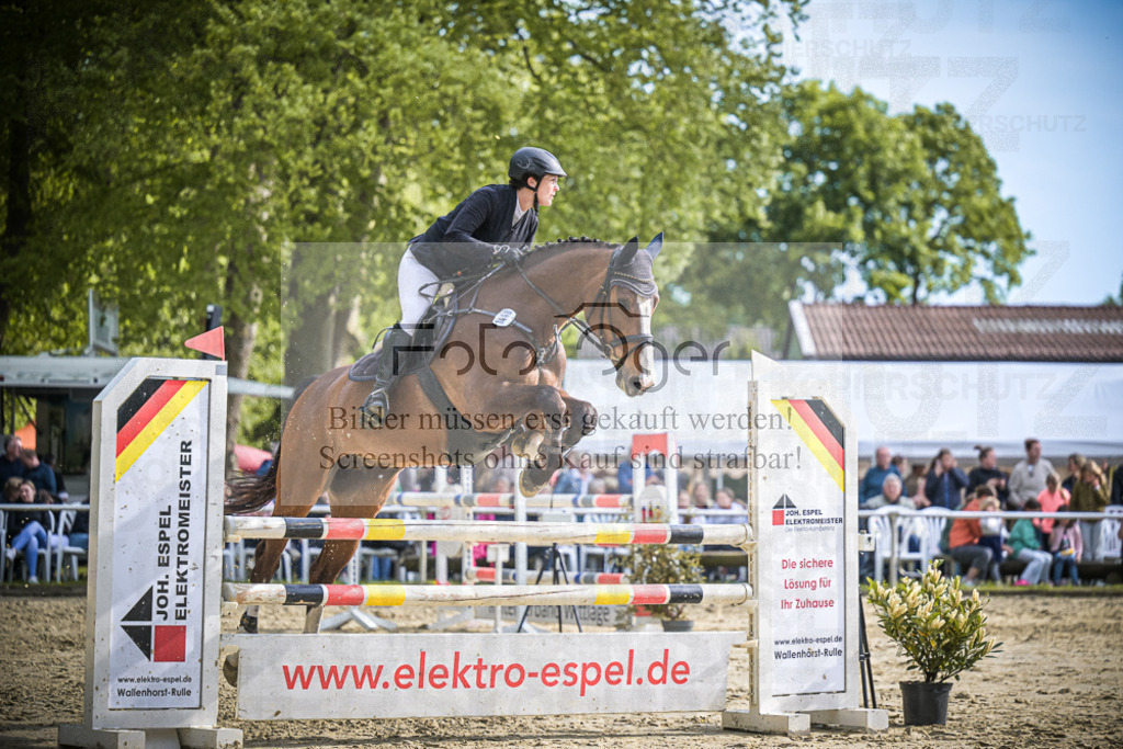 DOS_2772 | Entdecke hochwertige Reitturnierfotos von Foto Oger. Professionell, emotional und authentisch – jetzt Lieblingsmomente im Shop bestellen.Deutschlandweite Turnierfotografie. - Realisiert mit Pictrs.com