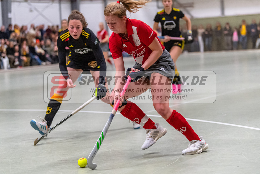 SM_20240112-D5A_0172 | 1.Bundesliga Hallenhockey  (W) HTHC - DCadA / 5:2 (0:0)
