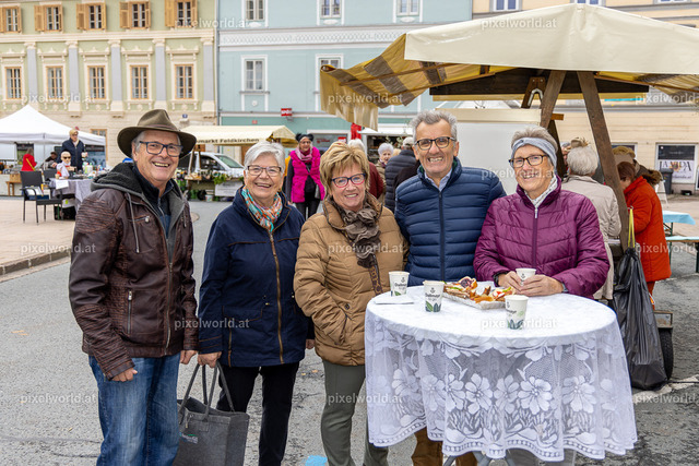 Frauenbewegung - Frühstück am Hauptplatz | Bildershop von pixelworld.at - Realisiert mit Pictrs.com