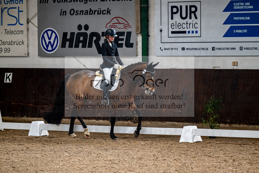 20240310-DOS_9555 | Entdecke hochwertige Reitturnierfotos von Foto Oger. Professionell, emotional und authentisch – jetzt Lieblingsmomente im Shop bestellen.Deutschlandweite Turnierfotografie. - Realisiert mit Pictrs.com