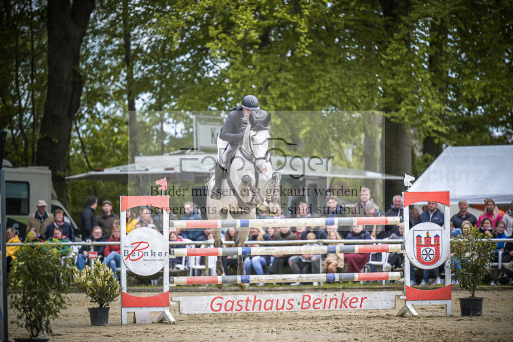 DOS_1512 | Entdecke hochwertige Reitturnierfotos von Foto Oger. Professionell, emotional und authentisch – jetzt Lieblingsmomente im Shop bestellen.Deutschlandweite Turnierfotografie. - Realisiert mit Pictrs.com