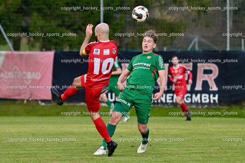 FC ASKÖ Gmünd vs. SV Rapid Lienz | #10 Dominik Müller Rapid Lienz, #17 Markus Pichorner FC Gmünd, FC ASKÖ Gmünd vs. SV Rapid Lienz, FC ASKÖ Gmünd vs. SV Rapid Lienz am 09.11.2025 in Ferlach (Ballspielhalle Ferlach), Austria, (Photo by Bernd Stefan)