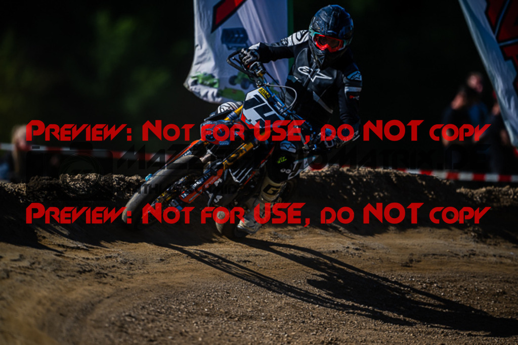 MaZZes_FotoMatrix_220904_7371 | S4