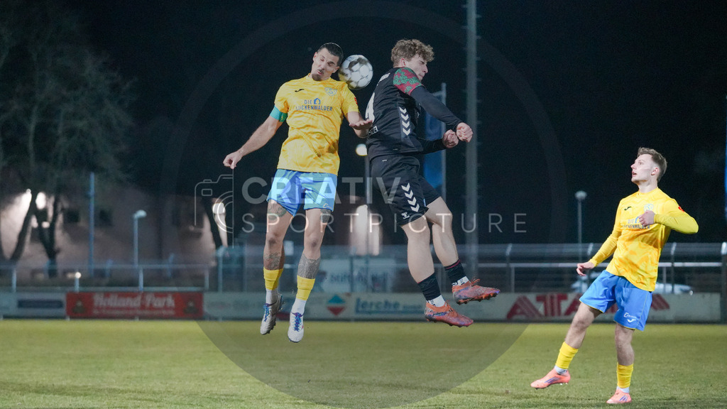 Fußball, Herren, Saison 2025/2026, Regionalliga Nordost, 20. Spieltag, FSV 63 Luckenwalde vs. 1.FC Magdeburg II, Mittwoch 04.03.2026, Werner-Seelenbinder-Stadion Luckenwalde, | Fußball, Herren, Saison 2025/2026, Regionalliga Nordost, 20. Spieltag, FSV 63 Luckenwalde vs. 1.FC Magdeburg II, Mittwoch 04.03.2026, Werner-Seelenbinder-Stadion Luckenwalde, Im Bild: Andreas Pollasch (l. Luckenwalde) und Joonas Frenzel (r. Magdeburg) - Realisiert mit Pictrs.com