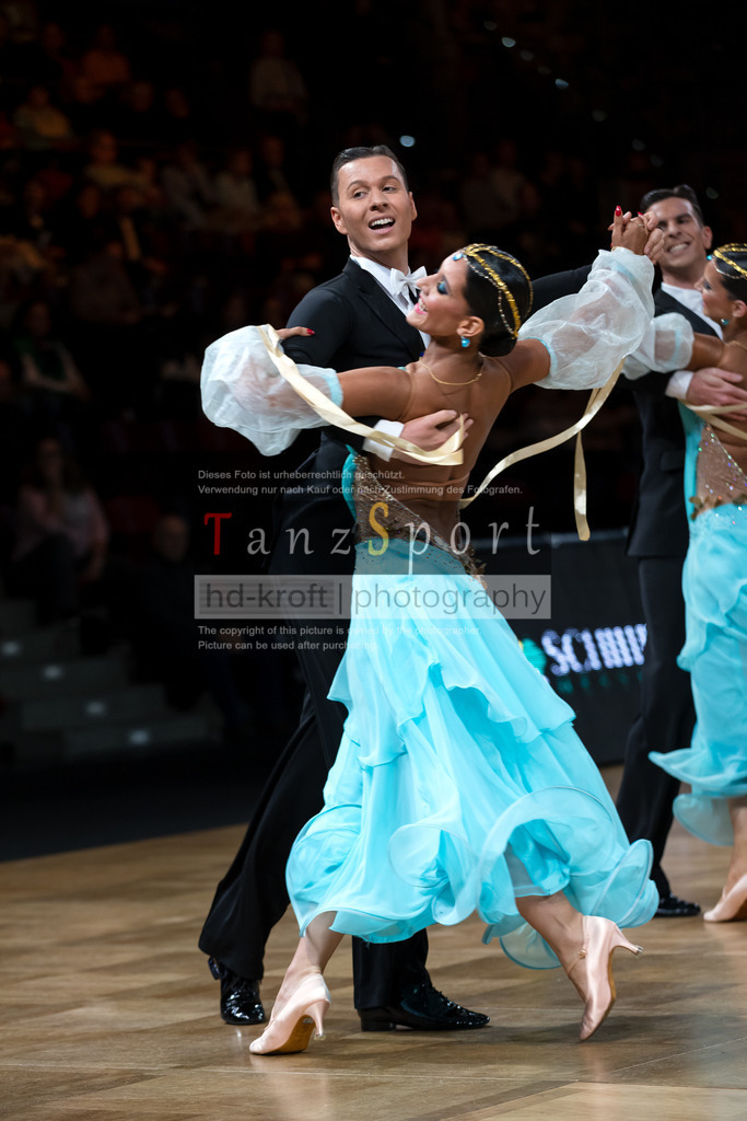 20241109_DM-Formationen_Vorrunde_2126 | Tanzsportbilder, Standardtanz, Lateintanz, WDSF, DTV, LTVB, dancecomp, goc, hessen tanzt, blaues band der spree, walzer, tango, wiener walzer, slowfox, quickstepp, samba, rumba, cha-cha-cha, paso doble. jive, hd-kroft photography, turniertanzsport