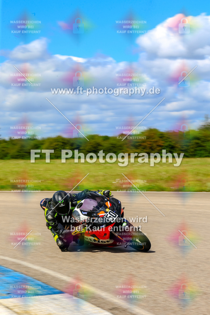 050-6590 | Hier findet Ihr Bilder von Touristenfahrten auf der Nürburgring Nordschleife oder von anderen Veranstaltungen die ich besucht habe. Viel Spass beim Durch Schauen 