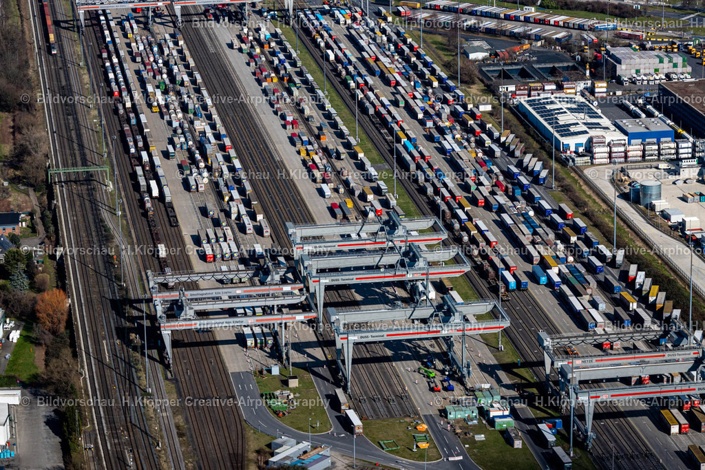Luftbilder Köln-0200 | Luftbildfotografie Container- Terminal DUSS Terminal Köln-Eifeltor an der A4 im GVZ Güterverkehrszentrum im Ortsteil Klettenberg in Köln im Bundesland Nordrhein-Westfalen, Deutschlan - Realisiert mit Pictrs.com