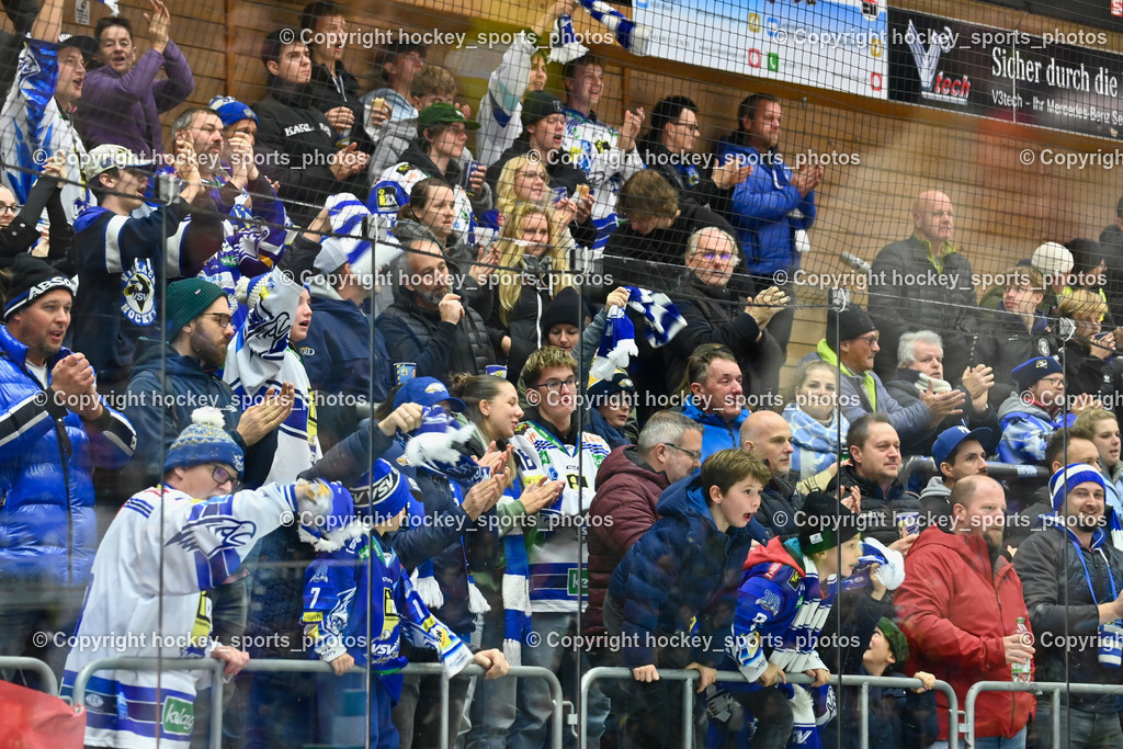 EC IDM Wärmepumpen VSV vs. HC Pustertal | EC VSV Fans, Besucher Stadthalle Villach, EC IDM Wärmepumpen VSV vs. HC Pustertal, EC IDM Wärmepumpen VSV vs. HC Pustertal am 15.11.2024 in Villach (Stadthalle Villach), Austria, (Photo by Bernd Stefan)