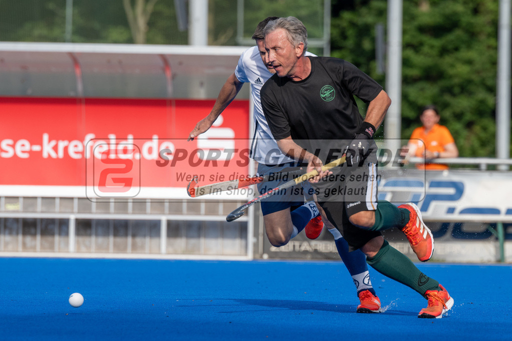 SFE_20240817_0227 | Krefeld, Deutschland, 17.08.2024:  European Cup for Recreational Hockey Players im KTHC Stadion Rot-Weiss Köln Tennis and Hockey Club am 17.08.2024 in Krefeld, Deutschland. (Foto von Stephan Fehrmann)Krefeld, Germany, 17.08.2024: European Cup for Recreational Hockey Players in KTHC Stadion Rot-Weiss Köln Tennis and Hockey Club at 17.08.2024 in Krefeld, Deutschland. (Foto from Stephan Fehrmann)