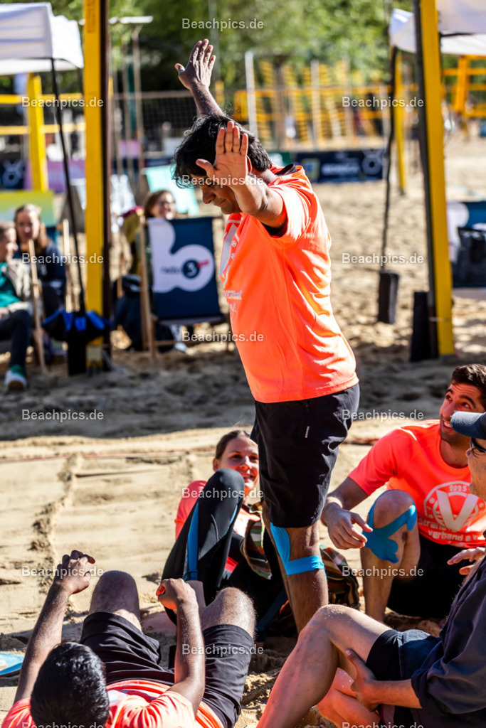 2025-200081686-Strandvölkerball-WM_1 |  23.08.2025; Berlin Foto: Gerold Rebsch - www.beachpics.de