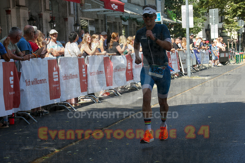 250621_1145_EX1_3926 | Sportfotografie im Rhein-Sieg Kreis, Köln, Bonn, NRW, Rheinland Pfalz, Hessen, etc. Unser Tätigkeitsfeld umfasst den Laufsport vom Volkslauf über den Marathon, Duathlon, Triathon bis zum Ultralauf wie Kölnpfad Ultra oder Schindertrail.
