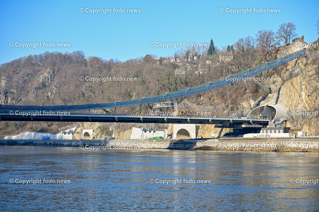 Westring A26_ Westringbruecke_ 10.01.2024-2 | 10.01.2024, Westring A26, AUT, Westring A26, Westringbruecke, im Bild Westringbruecke, Brücke, Baustelle, Wegweiser, Montage, Donau