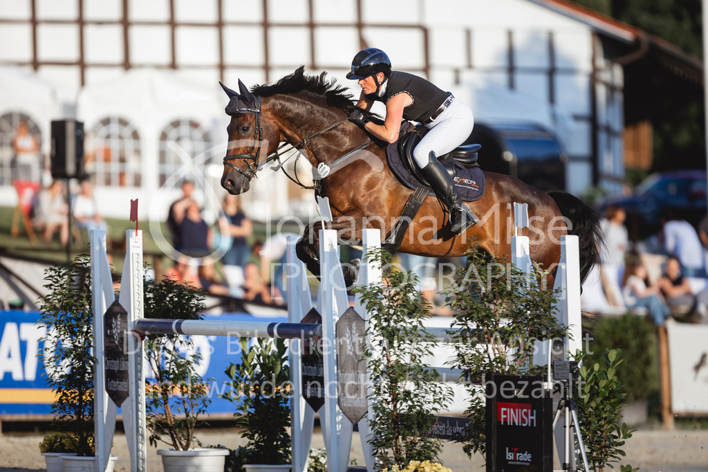 240711_BHO_M1-Spr-1-720 | Deine schönsten Turniermomente als professionelle Fotos! Entdecke hochwertige Pferdesport-Fotografie im Online-Shop. Jetzt Fotos finden & bestellen!