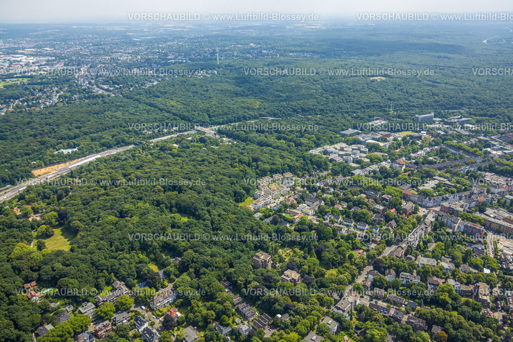 Duisburg250703659Mitte | Luftbild, Universität Duisburg-Essen (UDE), runde Gebäude, Wohngebiet Quartier Wilhelmshöhe, Waldgebiet Kaiserberg mit Autobahn A3, Neudorf-Nord, Duisburg, Ruhrgebiet, Nordrhein-Westfalen, Deutschland