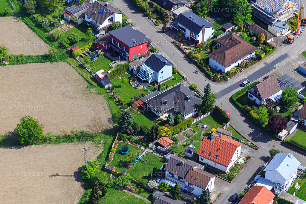 Luftbild: Konrad-Adenauer-Ring in Hagenbach im Bundesland Rheinland-Pfalz in Deutschland. Foto: IMG_078515.jpg vom 08.05.2015 durch Werner Riehm/FLY-FOTO.de