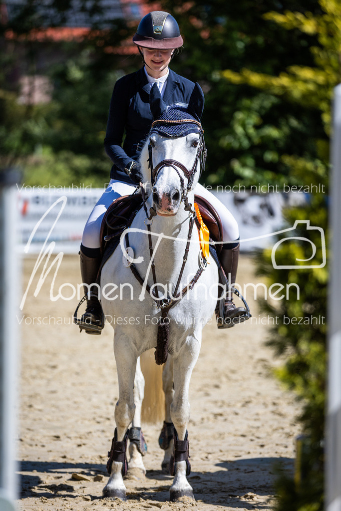 Donop24-A2Spr-189 | MomenTaufnahmen Pferdesportfotos