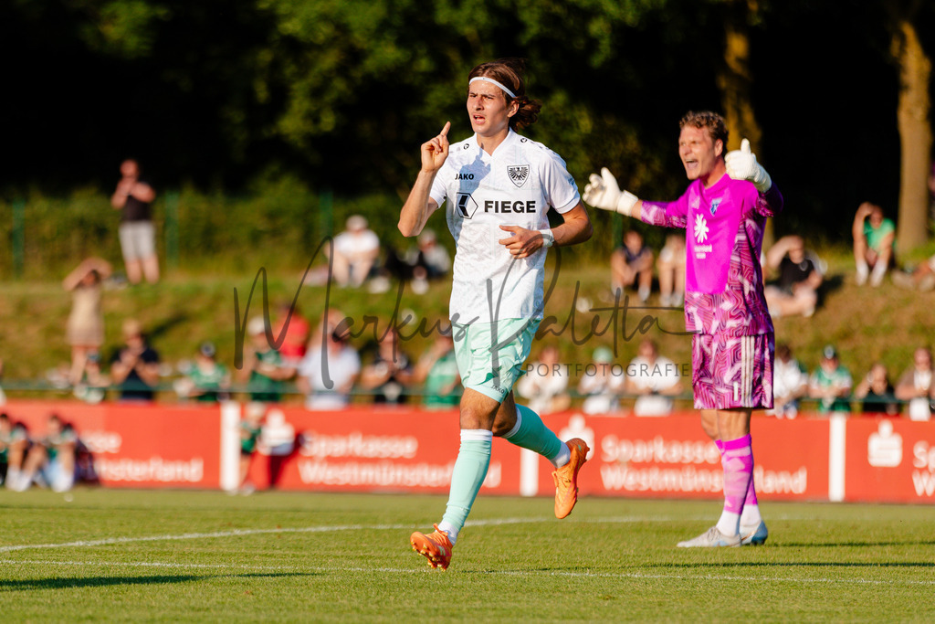 Testspiel, Saison 2026/27: SC Preußen Münster - Kickers Emden | Billerbeck, 10.07.2026: Testspiel, SC Preußen Münster gegen Kickers Emden auf der Anlage des DJK Billerbeck in Billerbeck. Foto: sportfotografie.ms | Markus Paletta - Realisiert mit Pictrs.com