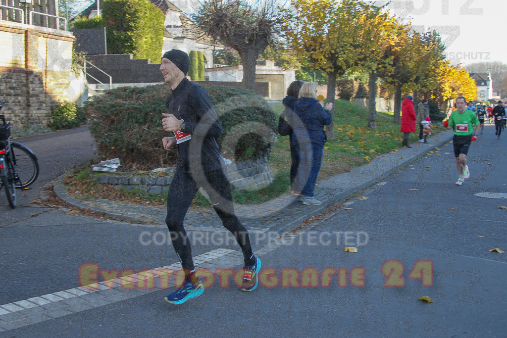 241201_1222_EV4_2262 | Sportfotografie im Rhein-Sieg Kreis, Köln, Bonn, NRW, Rheinland Pfalz, Hessen, etc. Unser Tätigkeitsfeld umfasst den Laufsport vom Volkslauf über den Marathon, Duathlon, Triathon bis zum Ultralauf wie Kölnpfad Ultra oder Schindertrail.