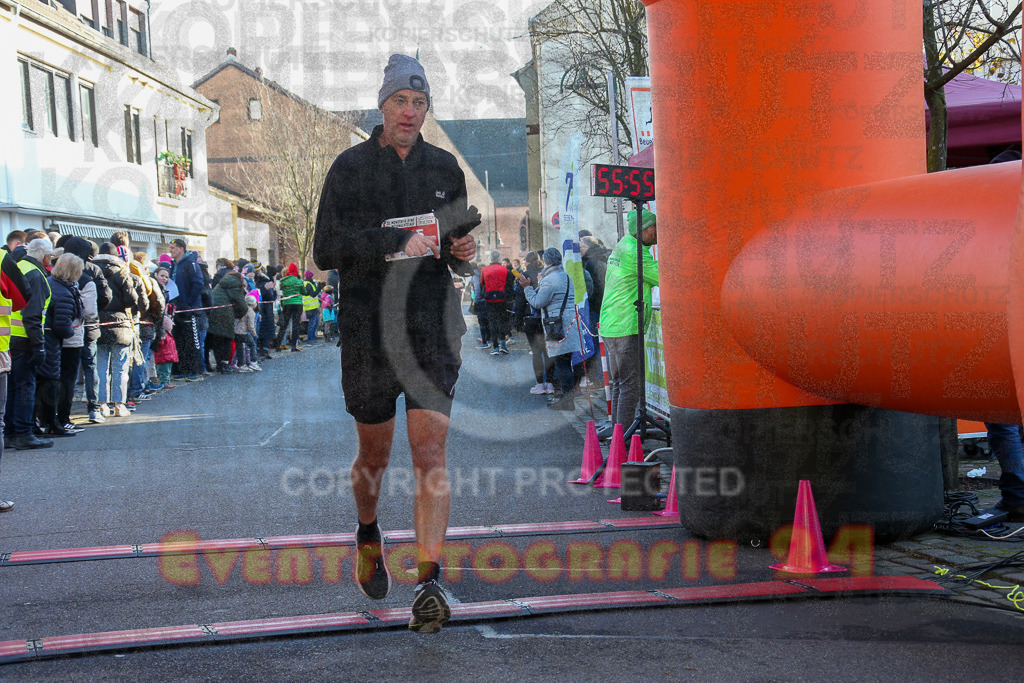 241201_1232_EX1_2551 | Sportfotografie im Rhein-Sieg Kreis, Köln, Bonn, NRW, Rheinland Pfalz, Hessen, etc. Unser Tätigkeitsfeld umfasst den Laufsport vom Volkslauf über den Marathon, Duathlon, Triathon bis zum Ultralauf wie Kölnpfad Ultra oder Schindertrail.