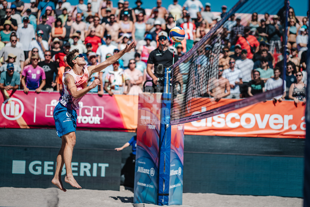Beachvolleyball | Männer | Allianz German Beach Tour 2024 | Tourstop Kühlungsborn | 11.08.2024 | Lui Wüst beim Angriff