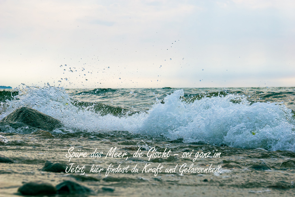 Meer Kalender 2026 - Ostseemotiv mit Text | Gestalten Sie Ihr Zuhause mit einzigartigen Bildern von Ostsee u. Nordsee – als Leinwandbild, Acryl, Alu-Dibond oder FineArt Hahnemühle, individuell anpassbar.