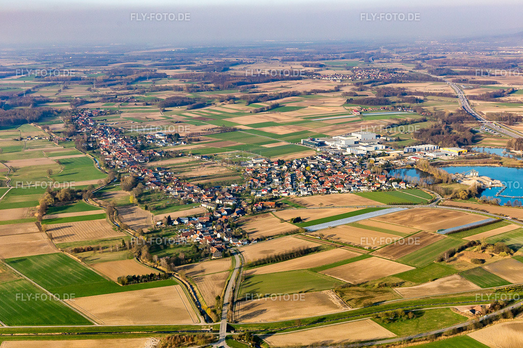Ortsansicht von Südwesten | Luftbild: Ortsansicht von Südwesten im Ortsteil Gamshurst in Achern im Bundesland Baden-Württemberg in Deutschland. Foto: IMG_097676.jpg vom 16.03.2017 durch Werner Riehm/FLY-FOTO.de - Realisiert mit Pictrs.com