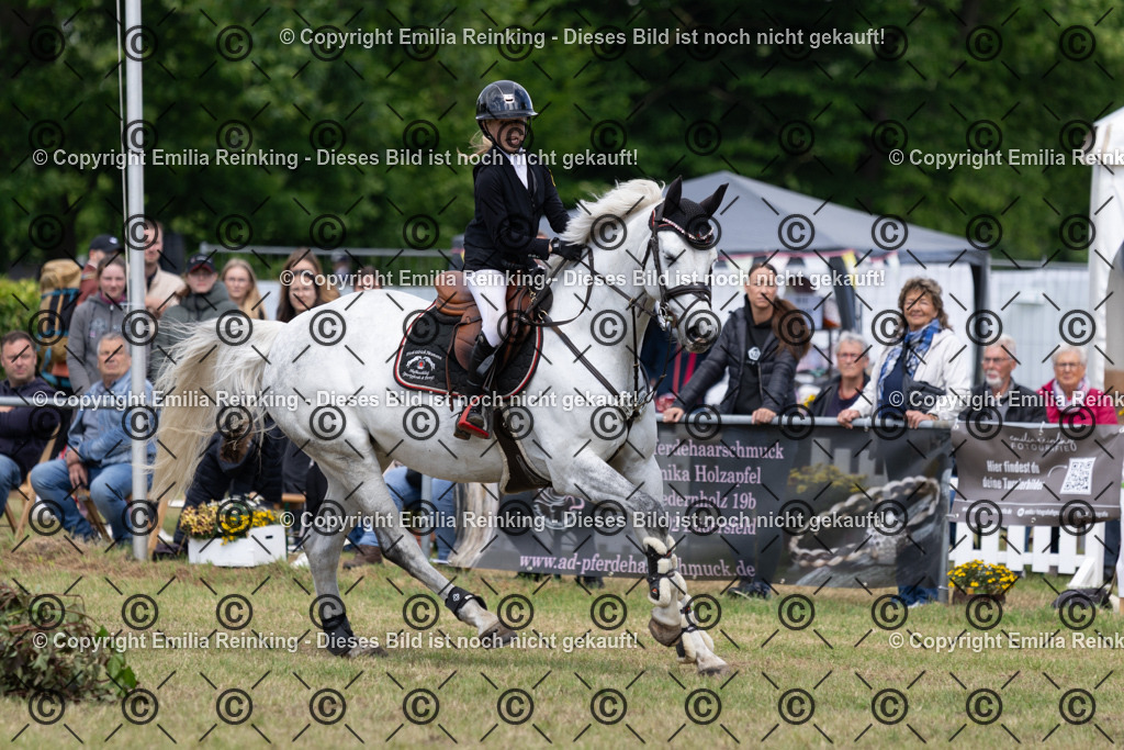 CL5A9404 | Emilia Reinking Fotografie - Realisiert mit Pictrs.com