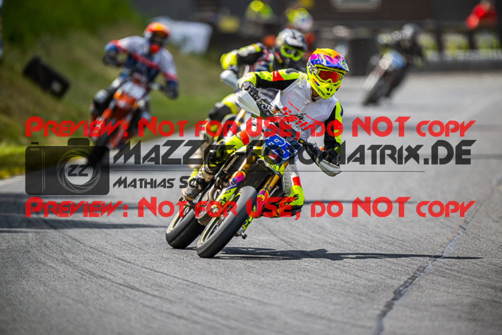 MaZZes_FotoMatrix_220529_9353 | Fotograf Mathias Schmid
Sportfotograf,
Eventfotograf,
Hochzeitsfotograf,
Portraitfotograf