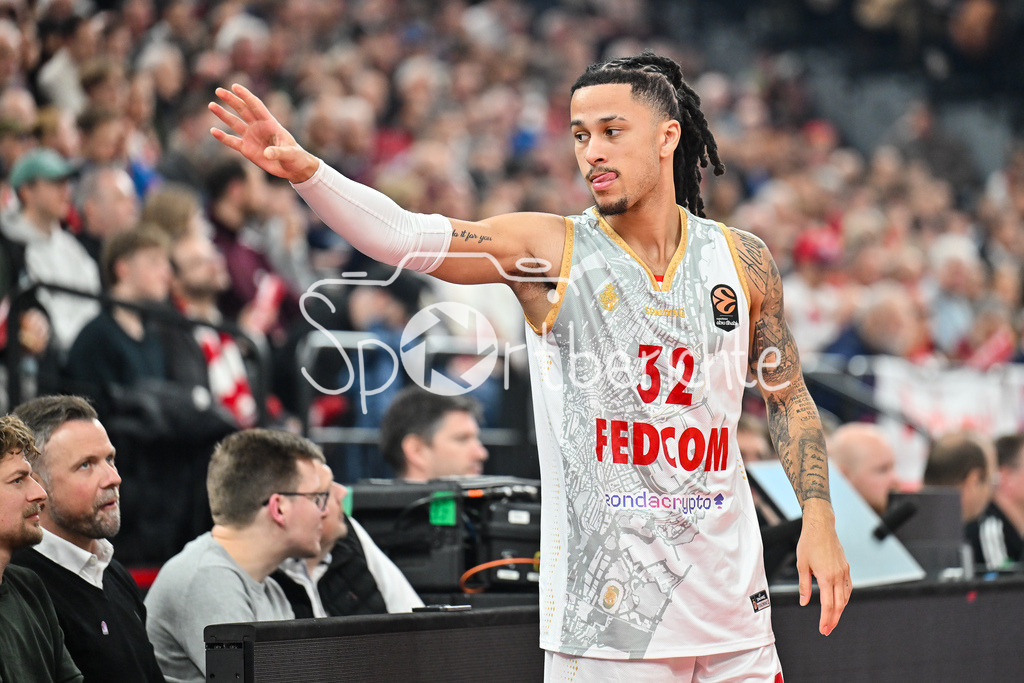 FC Bayern Basketball - AS Monaco Basket | MUNICH, GERMANY - 05. FEBRUARY: im Bild Matthew STRAZEL (AS Monaco Basket 32) / Einzelfoto / Freisteller während dem Match zwischen dem FC Bayern Basketball und dem AS Monaco Basket am 27. Spieltag der EuroLeague im SAP GARDEN