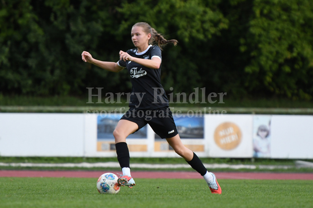 SpVgg GW Damen : SC Aufhausen | Lena Schindler  (SpVgg GW Damen) - Realisiert mit Pictrs.com