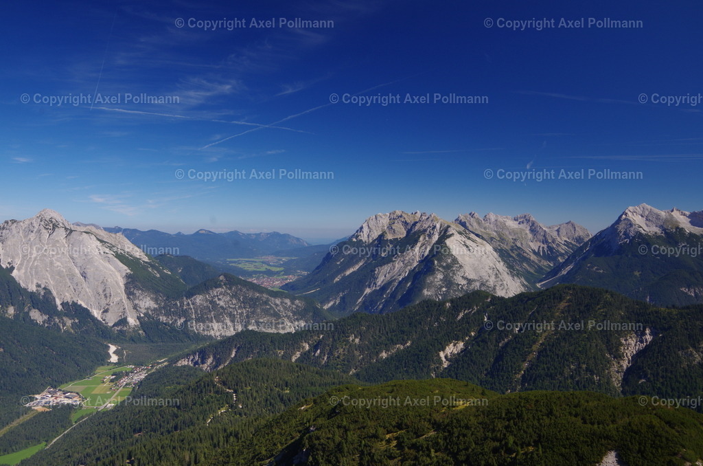 IMGP2758 | fotografiert von Axel PollmannLeonhardi Wallfahrt Benediktbeuern und Murnau, Fronleichnam, Fasching, Landschaft im Loisachtal und Benediktbeuern  - Realisiert mit Pictrs.com