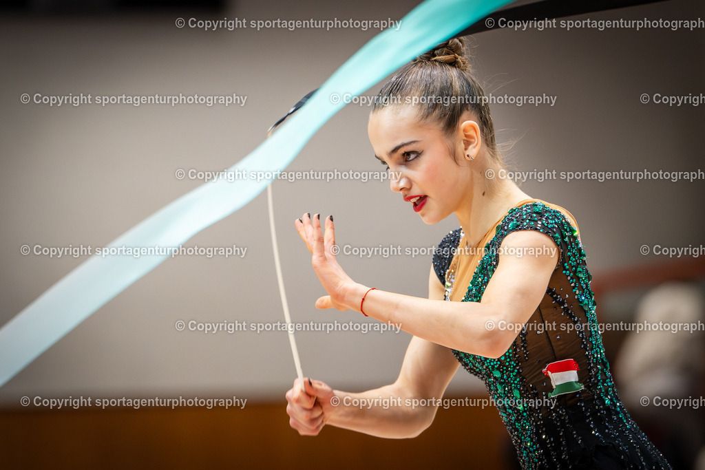Z7A_3393-2 | HUN Berta Julia Nemeth Gymnastik International 2026 in der Sporthalle Schmiden in Fellbach (Deutschland).Foto: Klaus Gruber / sportagenturphotography - Realisiert mit Pictrs.com