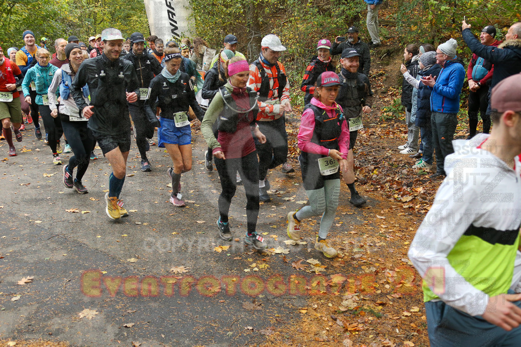 251026_1002_EX1_9647 | Sportfotografie im Rhein-Sieg Kreis, Köln, Bonn, NRW, Rheinland Pfalz, Hessen, etc. Unser Tätigkeitsfeld umfasst den Laufsport vom Volkslauf über den Marathon, Duathlon, Triathon bis zum Ultralauf wie Kölnpfad Ultra oder Schindertrail.
