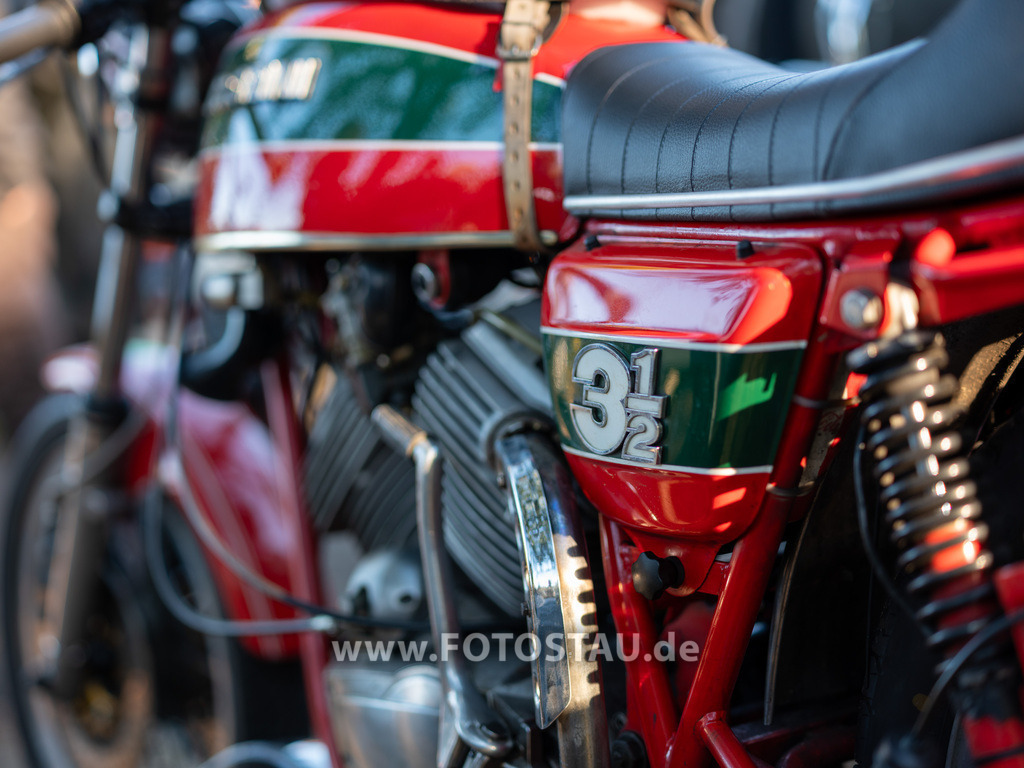 20251018-00107 | Erleben Sie hier die Faszination der klassischen Fahrzeuge in Bildern und lassen sich begeistern! - Realisiert mit Pictrs.com