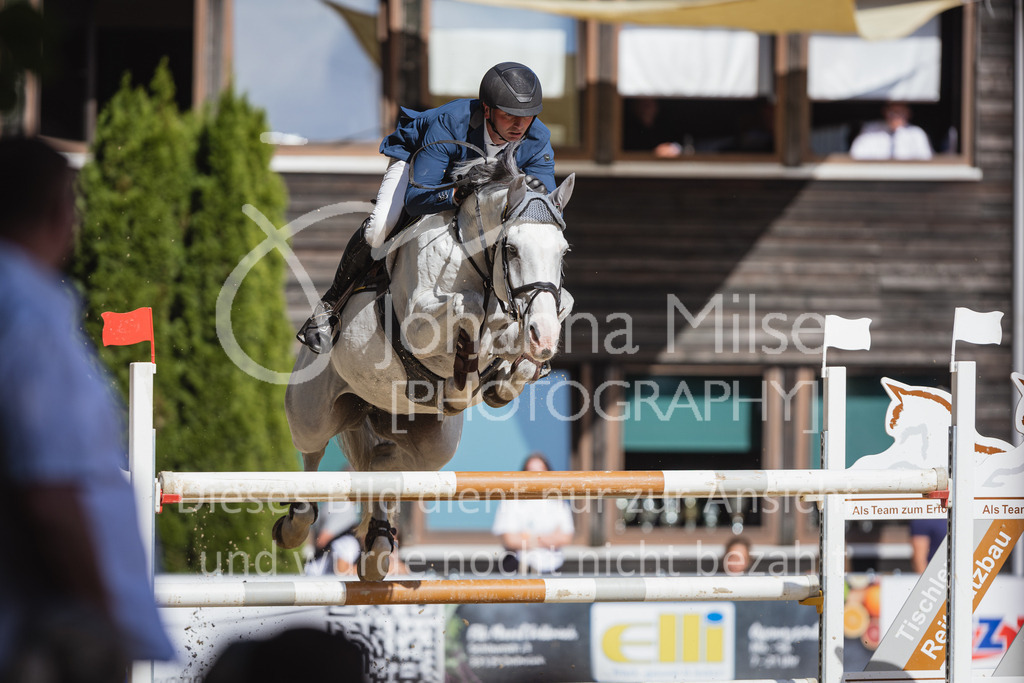 220828_Delbrueck_GrosserPreis-650 | Deine schönsten Turniermomente als professionelle Fotos! Entdecke hochwertige Pferdesport-Fotografie im Online-Shop. Jetzt Fotos finden & bestellen!