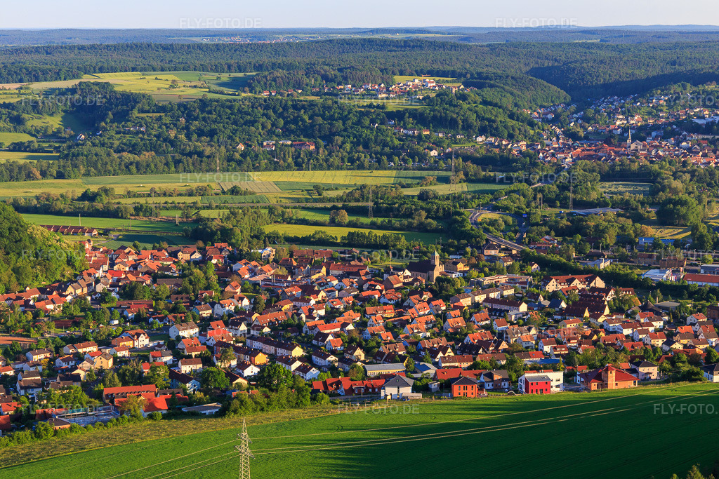 Luftbild: Ortsansicht aus Norden im Ortsteil Gleisenau in Ebelsbach im Bundesland Bayern in Deutschland. Foto: IMG_100131.jpg vom 26.05.2017 durch Werner Riehm/FLY-FOTO.de