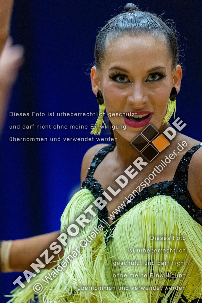 20230114-14576 | Hier finden Sie Tanz Bilder vom Latein und Standard Formationen tanzen. Sportbilder vom Tanzsport. Schöne Fotos und von Weltmeisterschaft, Europameisterschaft, Bundesliga, Regionalliga, Oberliga und Landesliga sowie von GOC Stuttgart, DanceComp, WM Bremen