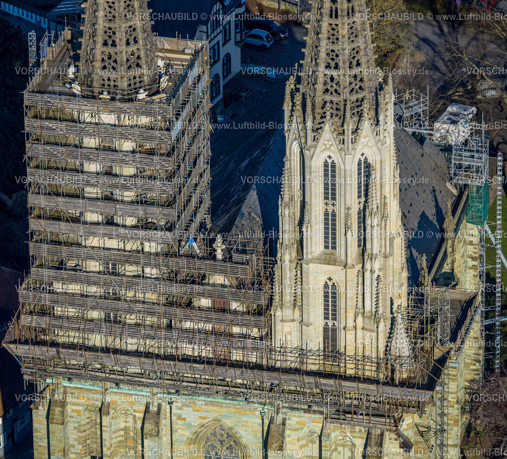 Soest250306653 | Luftbild, Baustelle mit Baugerüst am Kirchturm der St. Maria zur Wiese evang. Kirche, Soest, Soester Börde, Nordrhein-Westfalen, Deutschland