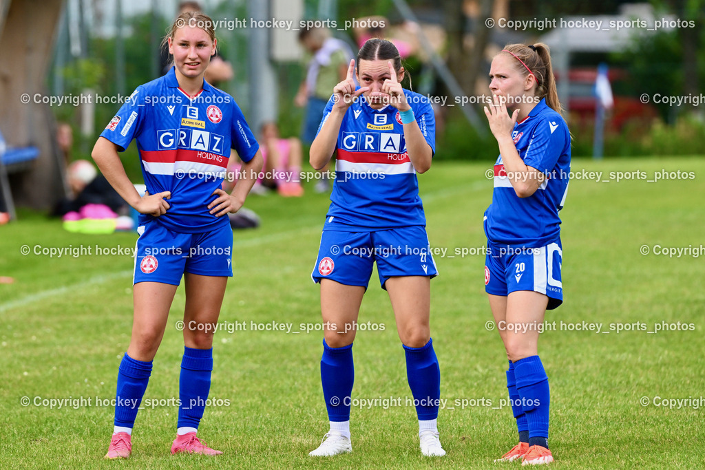 Carinthians Hornets vs. GAK 1902 Frauen | #2 Tara Dommayer GAK, #27 Simona Koren GAK, #20 Lena Thalmann GAK, Carinthians Hornets vs. GAK 1902 Frauen, Carinthians Hornets vs. GAK 1902 Frauen am 01.09.2024 in Sachsenburg (Sportplatz Sachsenburg), Austria, (Photo by Bernd Stefan)