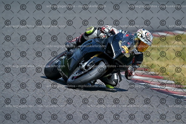 25bt04-0711 | markuskiefer.com - Realisiert mit Pictrs.com