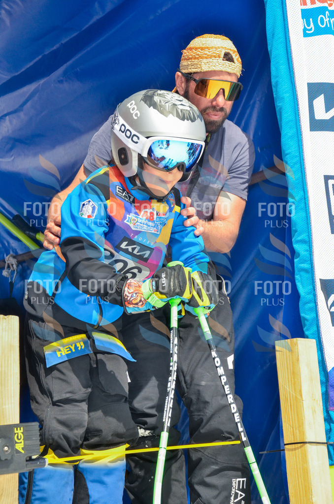 _ELE6986 | holidayphoto