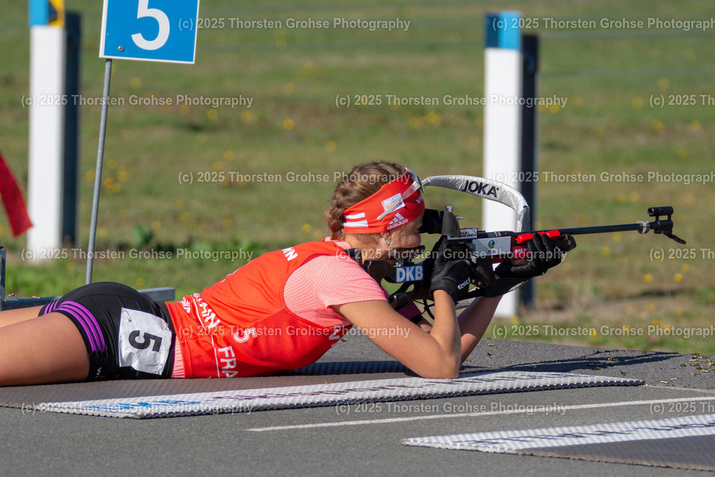 Deutsche Meisterschaften Biathlon 2018 | Deutsche Meisterschaften Biathlon 2018, Massenstart Frauen am 15.09.2018 in der DKB SKI ARENA in Oberhof, (Deutschland)

Bild: Luise Kummer vom SV Frankenhain / BwO (5) - Realisiert mit Pictrs.com
