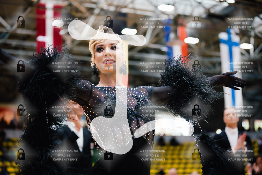 Hessen Tanzt WDSF International Open Standard 3rd (29) Romans Dobrecovs _ Violetta Levchenko (Latvia)-2025-05-17-0353 | Webshop for digital downloads and prints of dance sport, event & show photographer Julian Link - Realisiert mit Pictrs.com