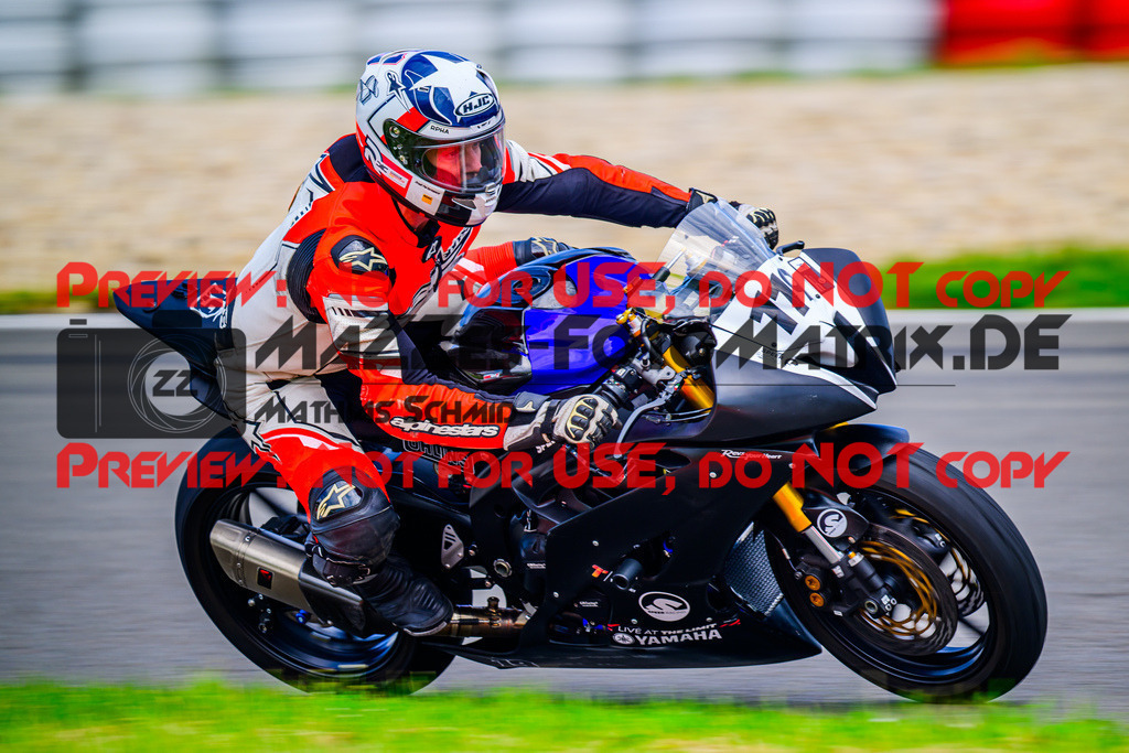 MaZZes_FotoMatrix_240519_6007705_8818 | Fotograf Mathias Schmid
Sportfotograf,
Eventfotograf,
Hochzeitsfotograf,
Portraitfotograf