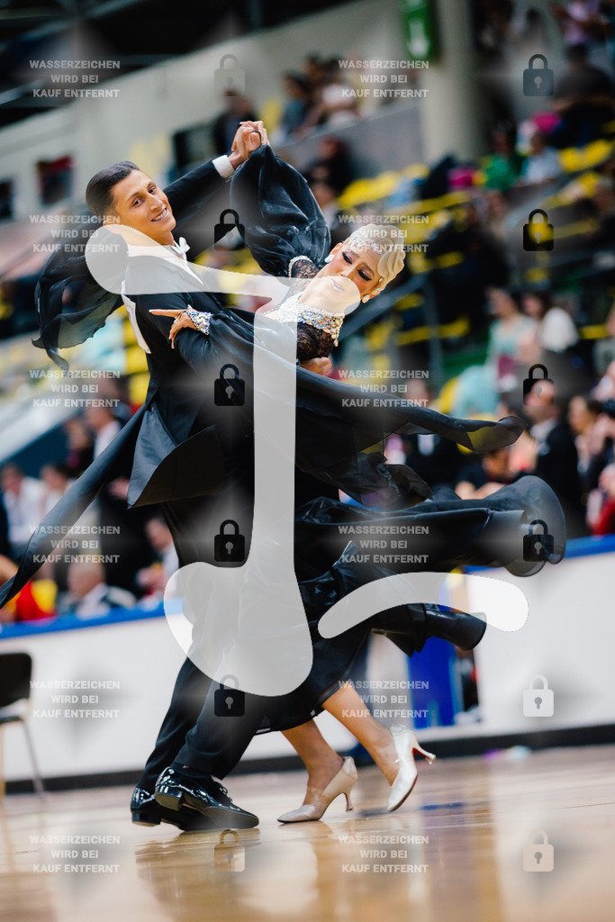 Hessen Tanzt WDSF International Open Standard 15th (17) Yevhenii Boichenko _ Mariia Vlasenko (TSC Excelsior Dresden)-2025-05-17-8678 | Webshop for digital downloads and prints of dance sport, event & show photographer Julian Link - Realisiert mit Pictrs.com