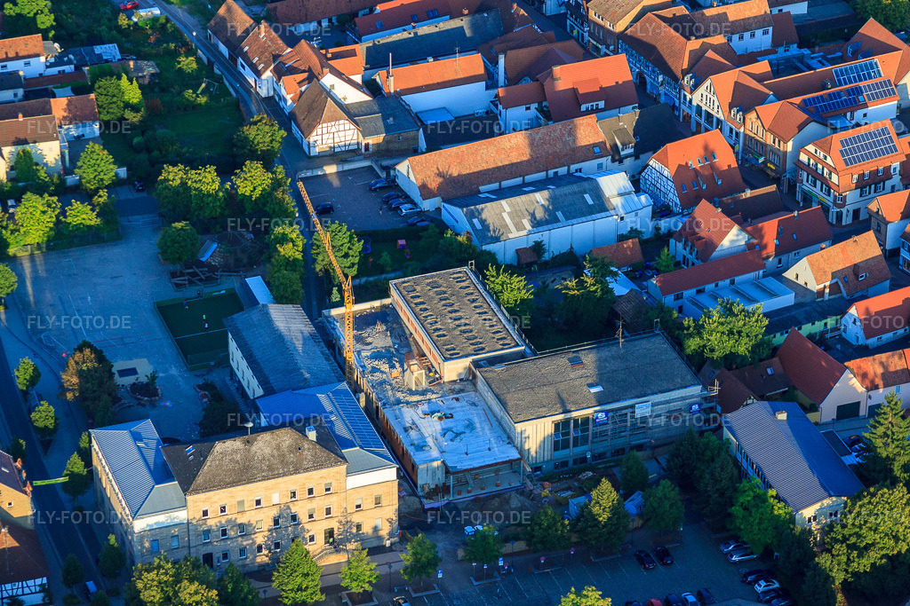 Luftbild: L. Riedinger Grundschule, Stadthalle in Renovierung in Kandel im Bundesland Rheinland-Pfalz in Deutschland. Foto: IMG_32789.jpg vom 01.09.2010 durch Werner Riehm/FLY-FOTO.de