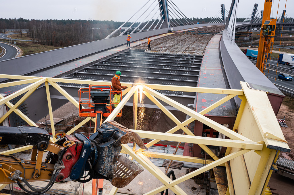 2024-12-12_J1_A6_Abbruch_102 | Luftbild, Drohne, Multicopter, Bayern, Luftbilder, Luftbildshop, Jan R. Schäfer, aerialphotography, Abzüge, Luftaufnahmen, J1-Luftbild, J1-Fotografie und Luftbildservice, Würzburg, fineart, Abzüge, Drucke, Glasdruck - Realisiert mit Pictrs.com