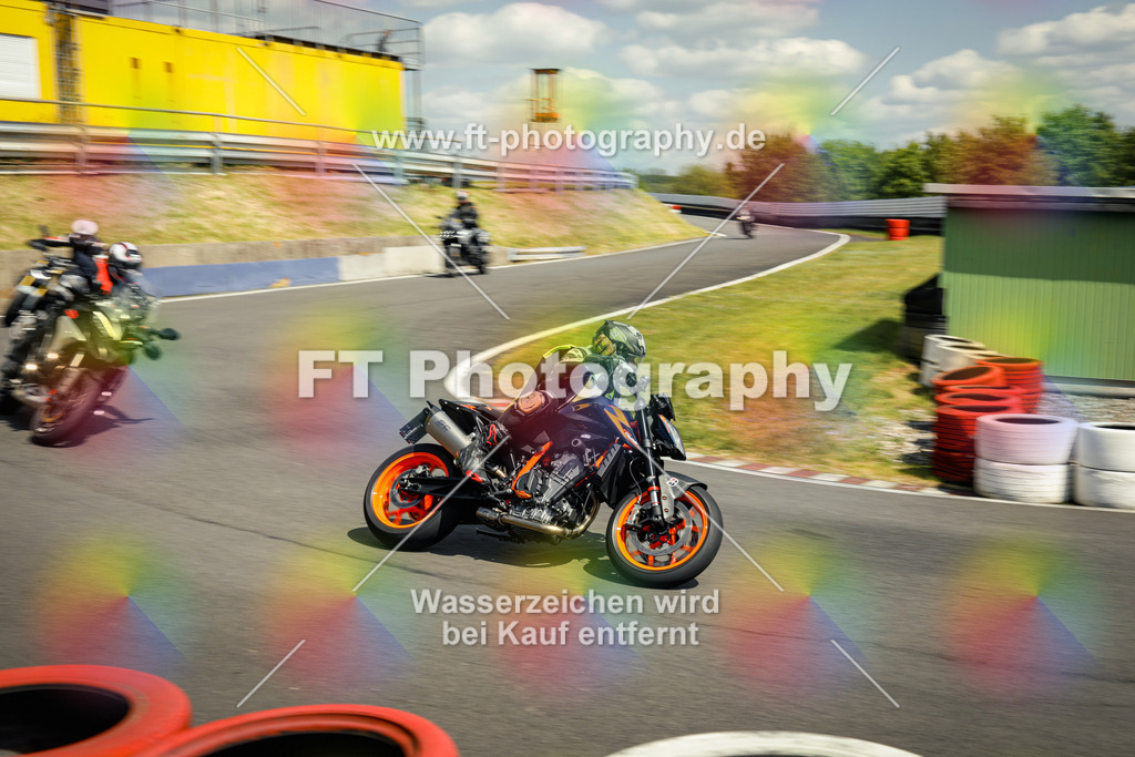 OBK_Mai_Justin_Uwe-10995 | Hier findet Ihr Bilder von Touristenfahrten auf der Nürburgring Nordschleife oder von anderen Veranstaltungen die ich besucht habe. Viel Spass beim Durch Schauen 