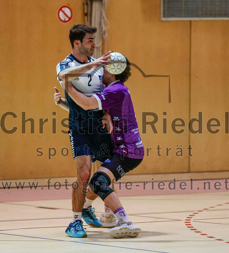 2023-11-11_078_SpVgg_Altenerding_gegen_HC_Donau-Paar | Erding, Deutschland, 11.11.2023:
Handball, Bezirksoberliga Männer 2023 / 2024, 7. Spieltag, SpVgg Altenerding gegen HC Donau/Paar, Endergebnis: 44:32

Dorian Trösken (HC Donau/Paar, #2)

Foto: Christian Riedel / fotografie-riedel.net