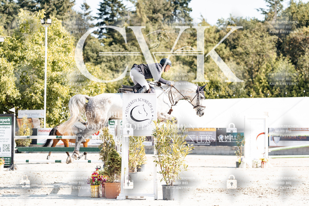 CK902351 | Turnierfotografie Pferdefotografie Trier Rheinland-Pfalz Pferdesport Reitsport Tierfotografie Sportfotografie Pferdevideo Pferdevideografie Equestrianvideography equestrianphotography  - Realisiert mit Pictrs.com